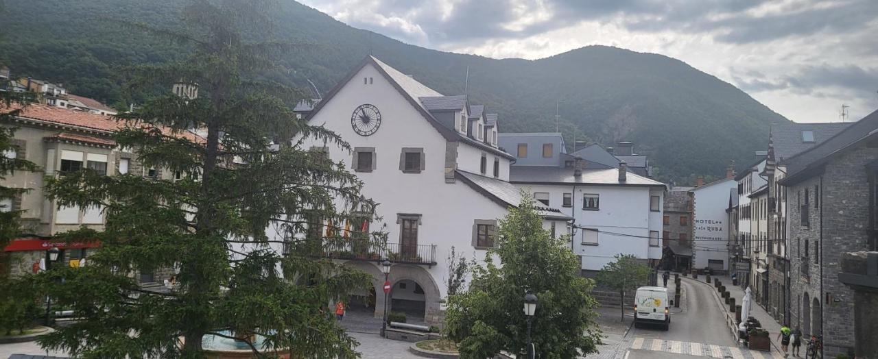Casa Robelca Villa Biescas  Eksteriør billede